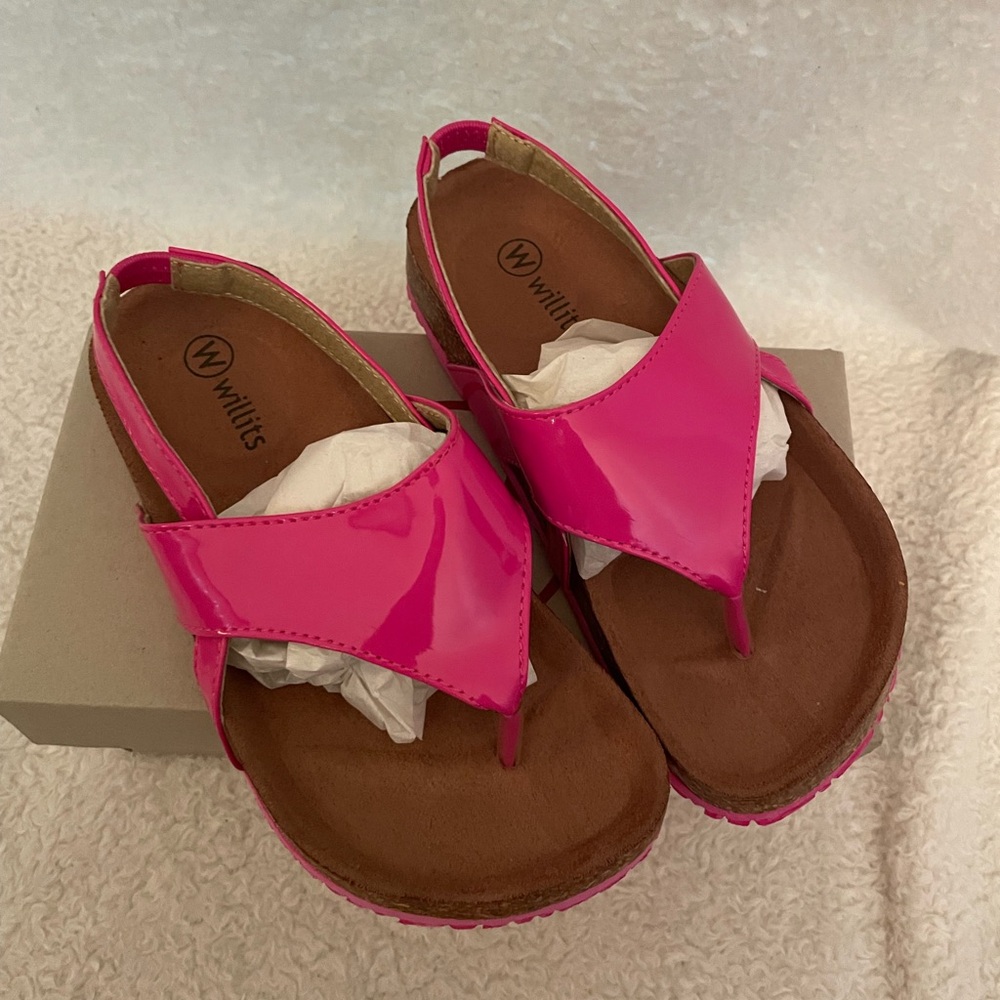 NIB Willits Fuchsia Pink Girls Bristol Sandals Girls Size 12